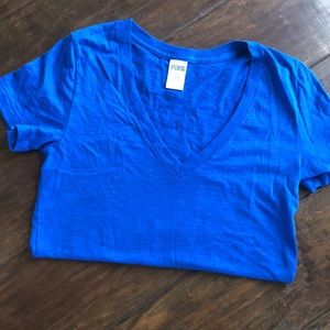 VS blue T-shirt
